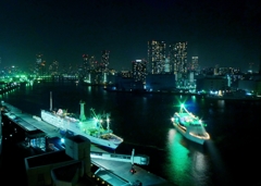 港湾の夜