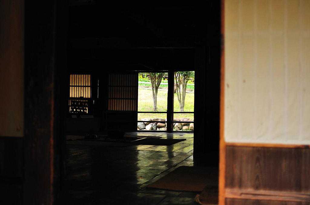 居間