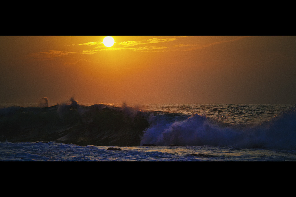 屋久島いなか浜の夕暮れ