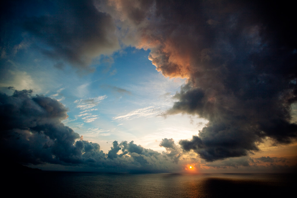 屋久島の夕暮れ