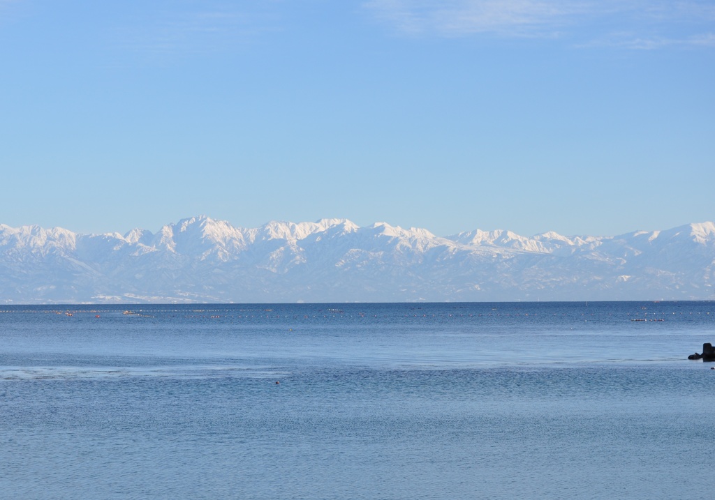 氷見海岸から