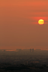 都会の夕日