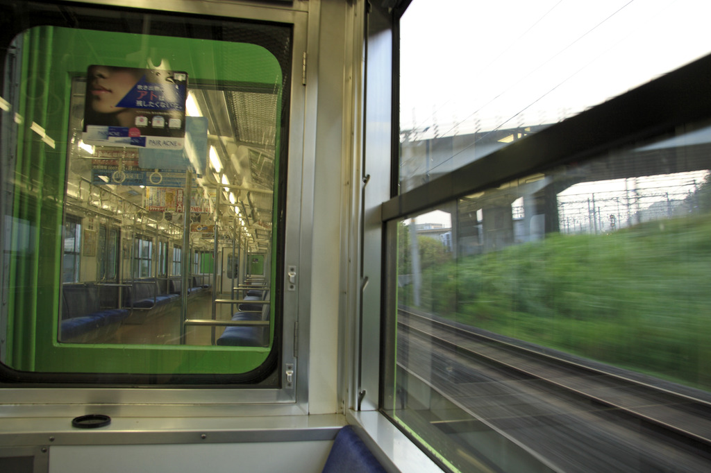 始発電車2