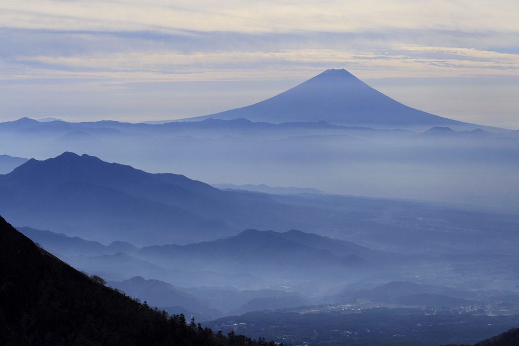 八ヶ岳から望む