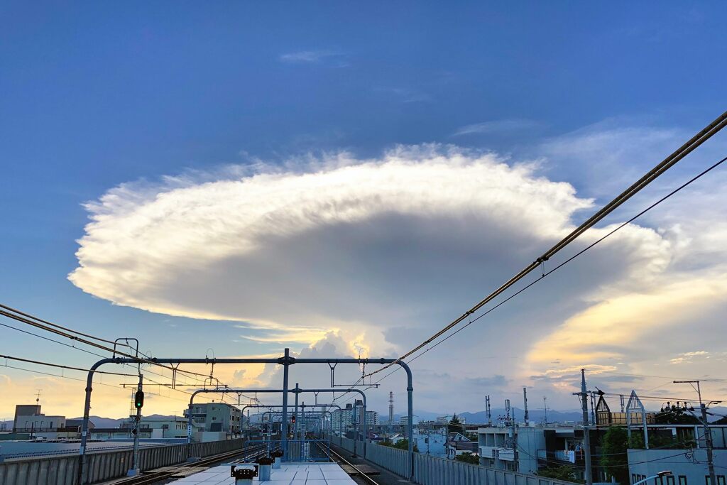 迫りくる雷雲Ⅱ