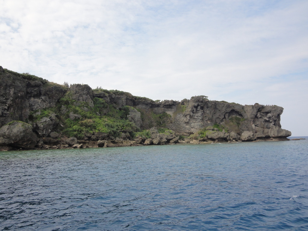 沖縄の万座毛です。