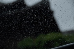 雨・・・。