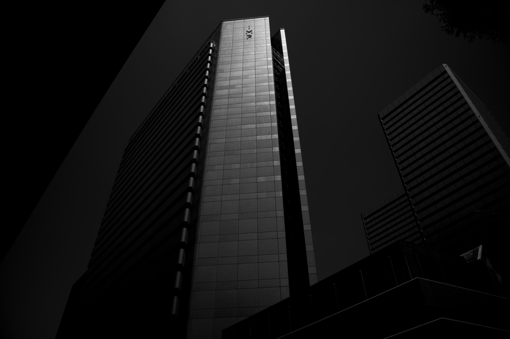 IMPビル