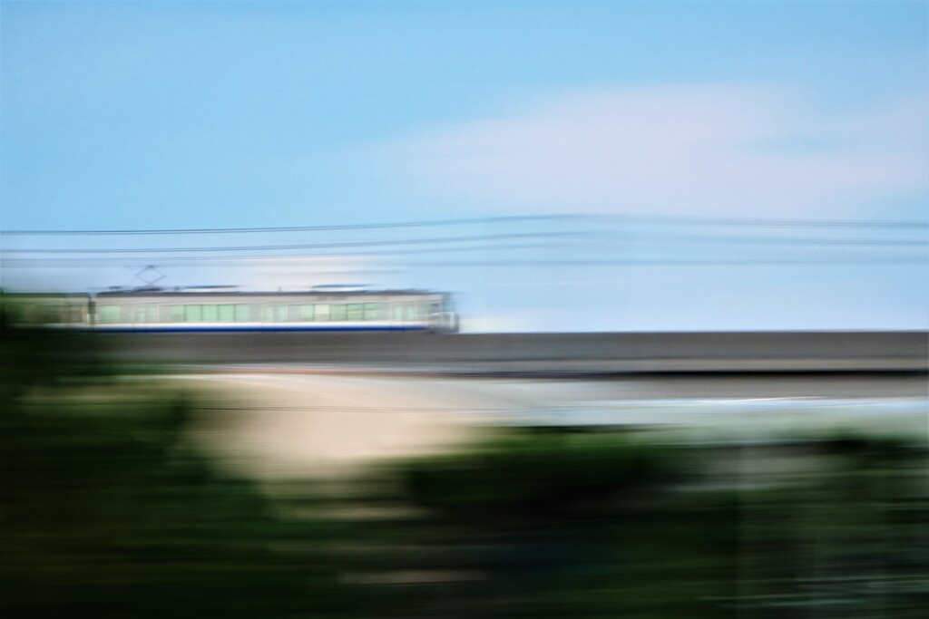 残暑をかけるJR関空線