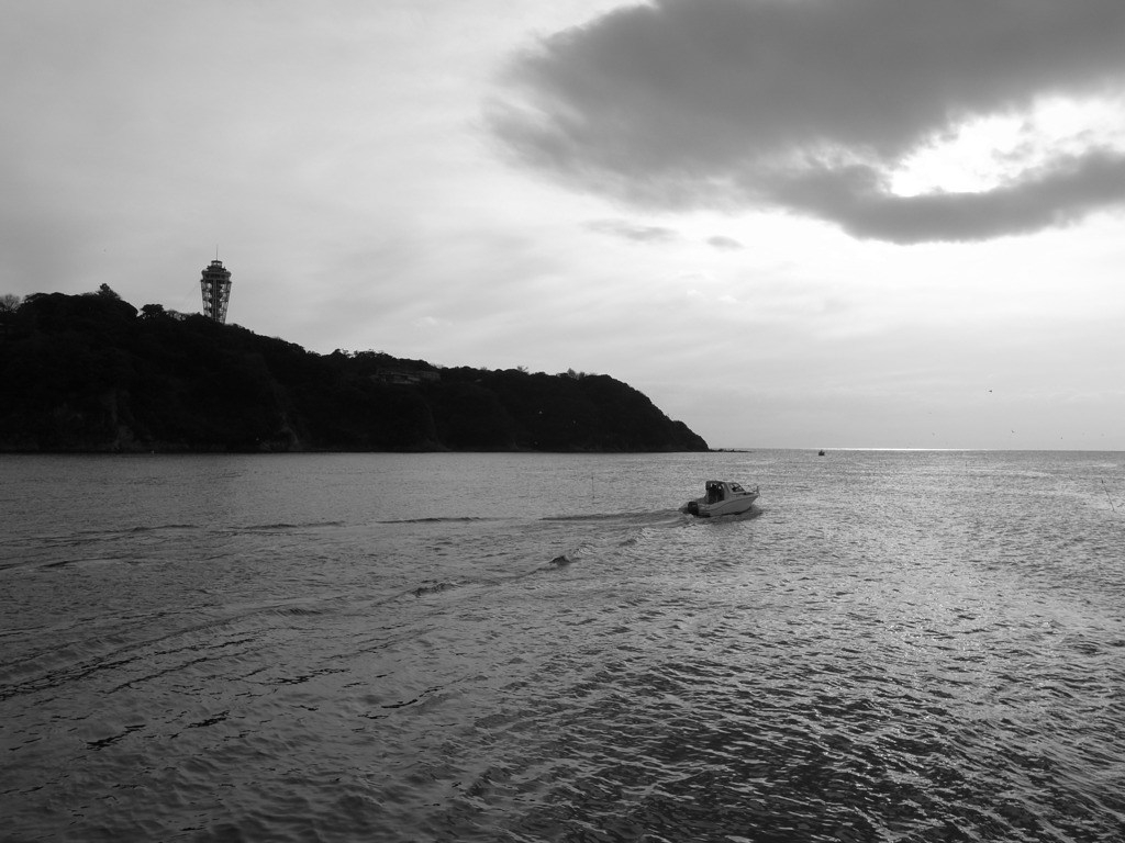 Enoshima Cruise