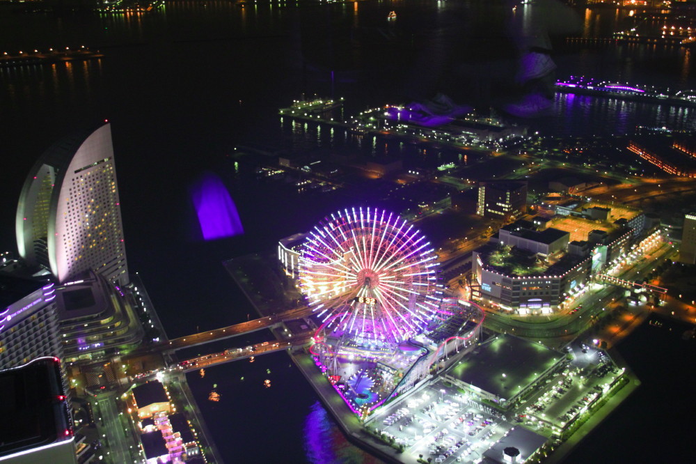 横浜ランドマークタワー