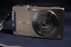 LUMIX DMC-FX550