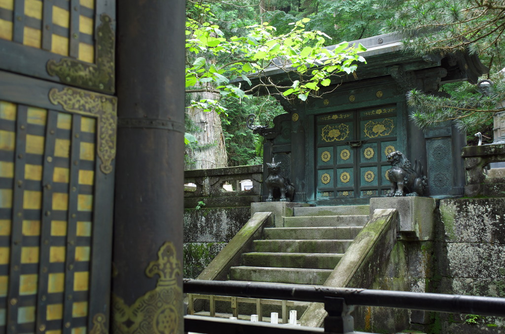 門