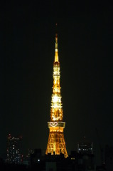 イブの夜の東京タワーをヒルズから撮影