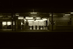 夜の西条駅