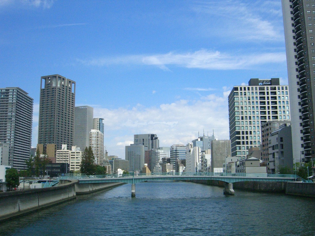 土佐堀橋より望む中之島
