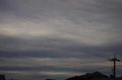 梅雨空