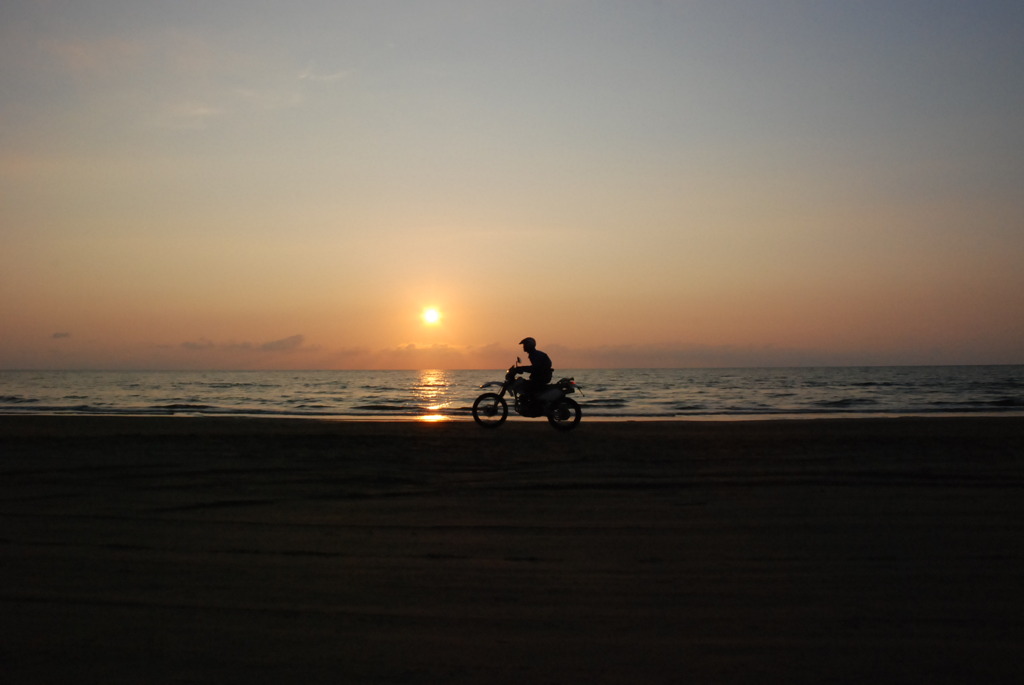 夕日のライダー