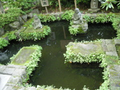 卍池　長谷寺