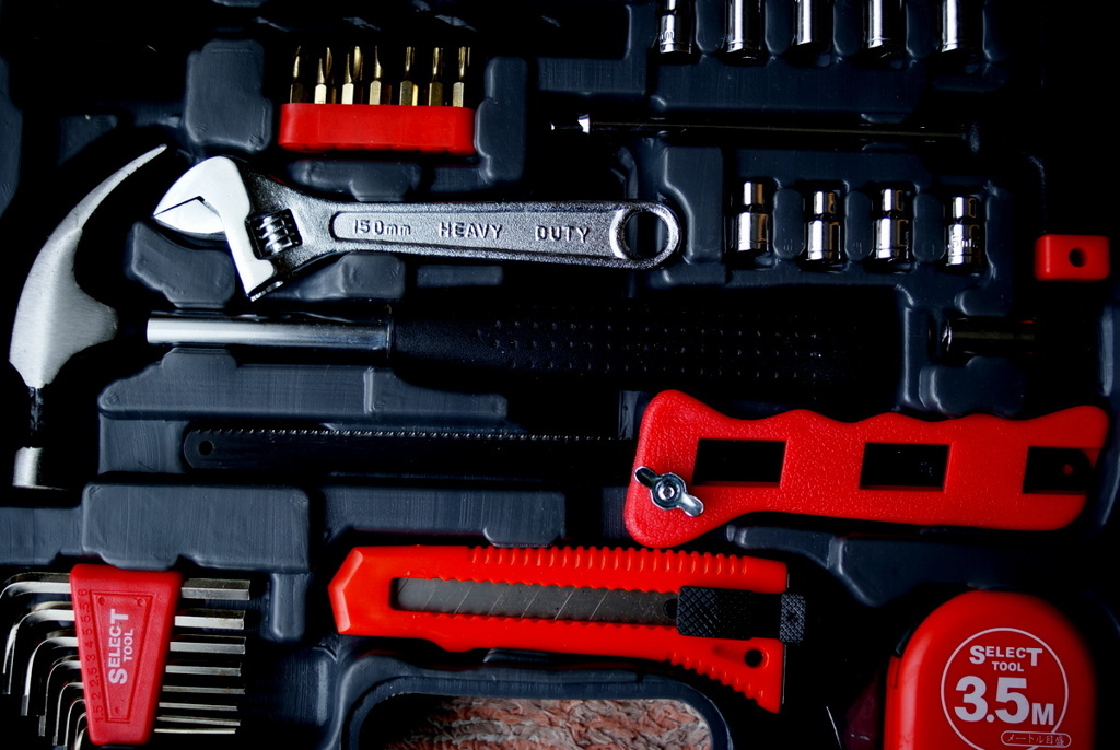 TOOL BOX