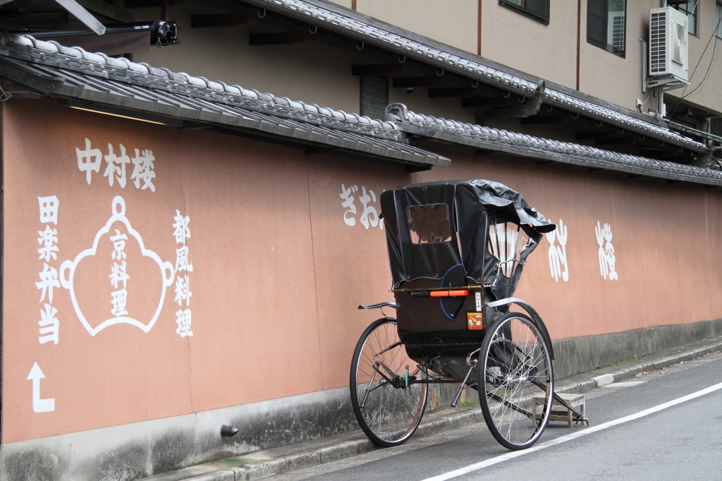 『八坂神社にて』