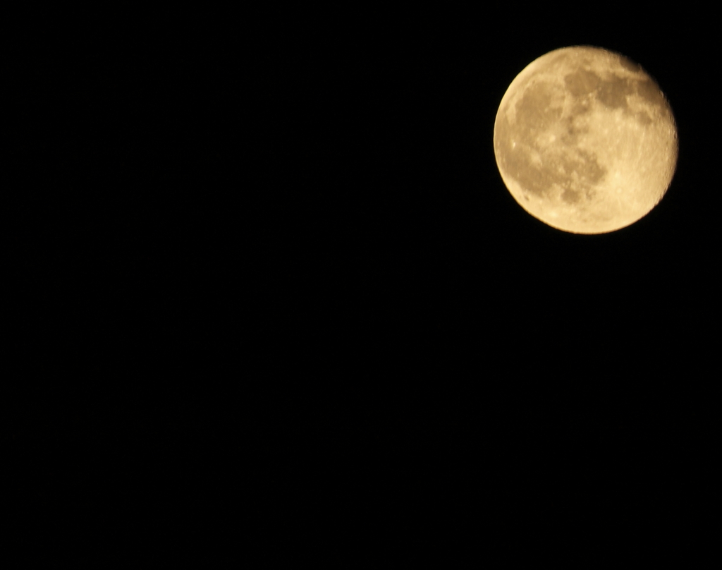 月夜の明かり