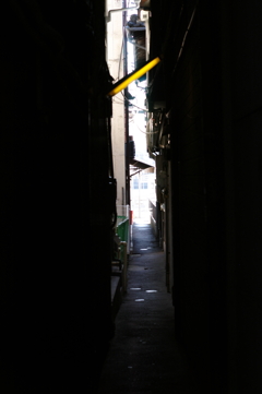 路地裏