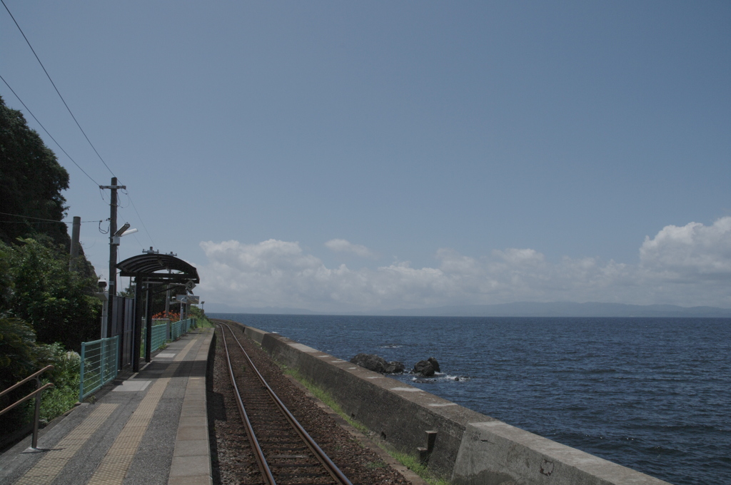海のとなり駅