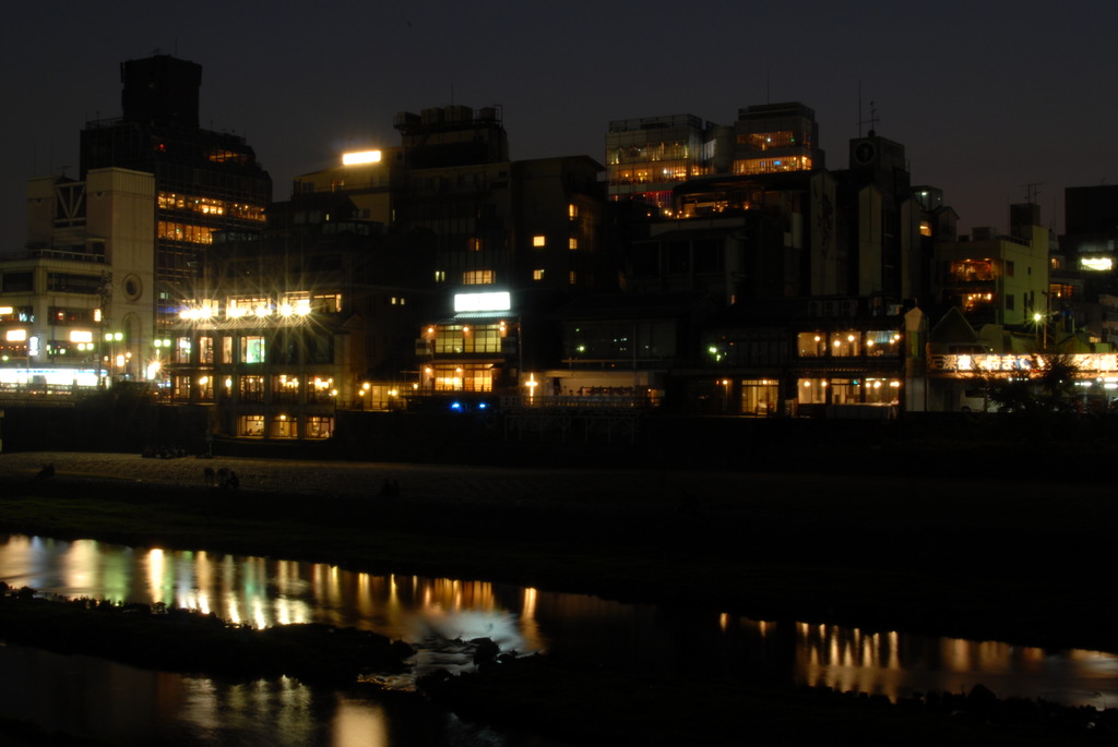鴨川の夜