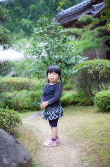 大人が見えない何かが見えている？