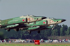 RF-4E　編隊離陸