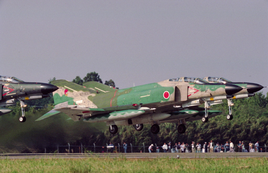 RF-4EJ　編隊離陸