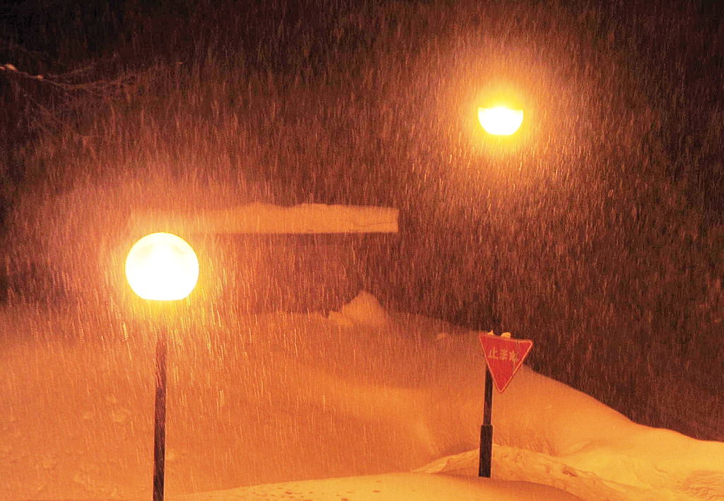 雪しんしん