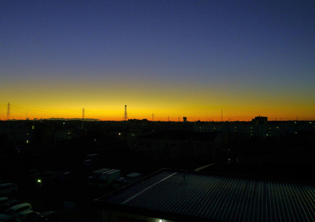 冷え込んだ朝の朝焼け