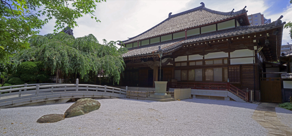 青紅葉・枝垂れ桜・寺