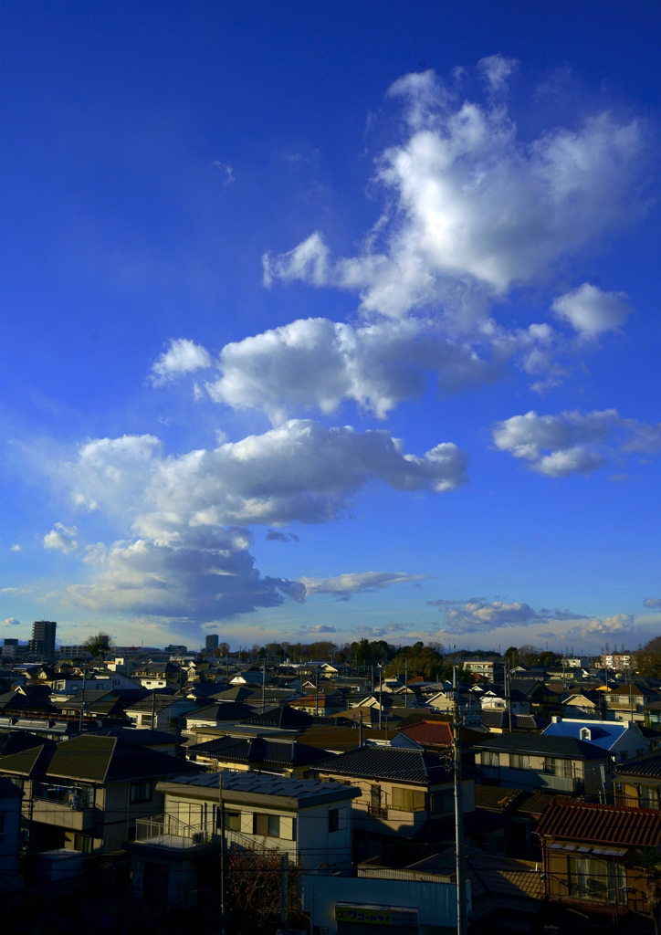 北の空に変わった雲