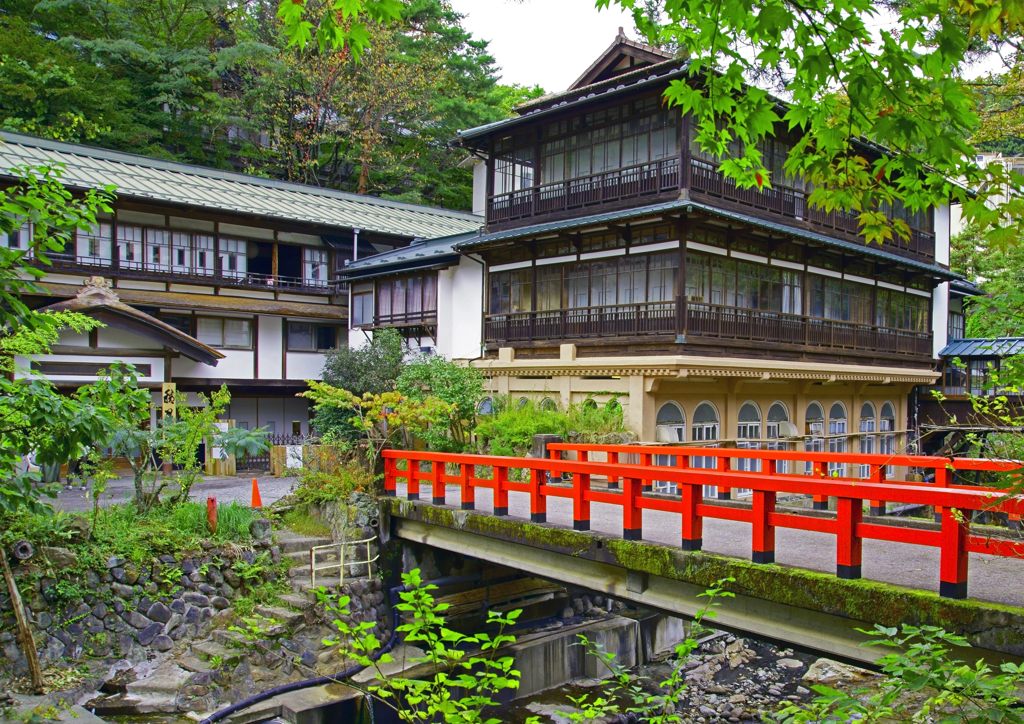 積善館・本館