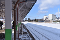青空×雪景色＋駅舎