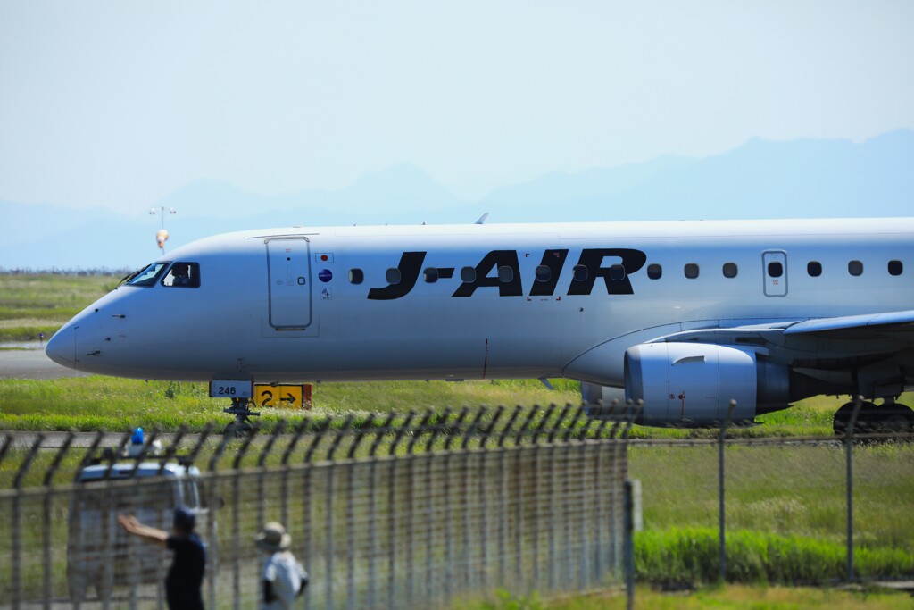 J-AIR エンブラエル190