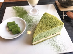 カフェ茶茶の間