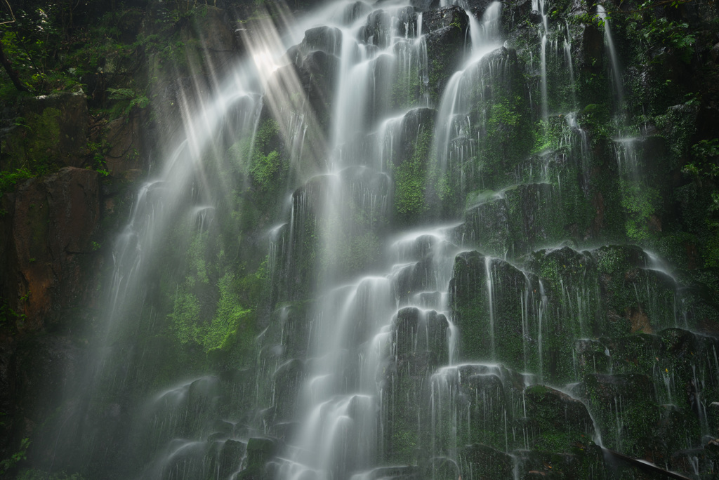 水のカーテン