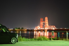愛車と昇開橋