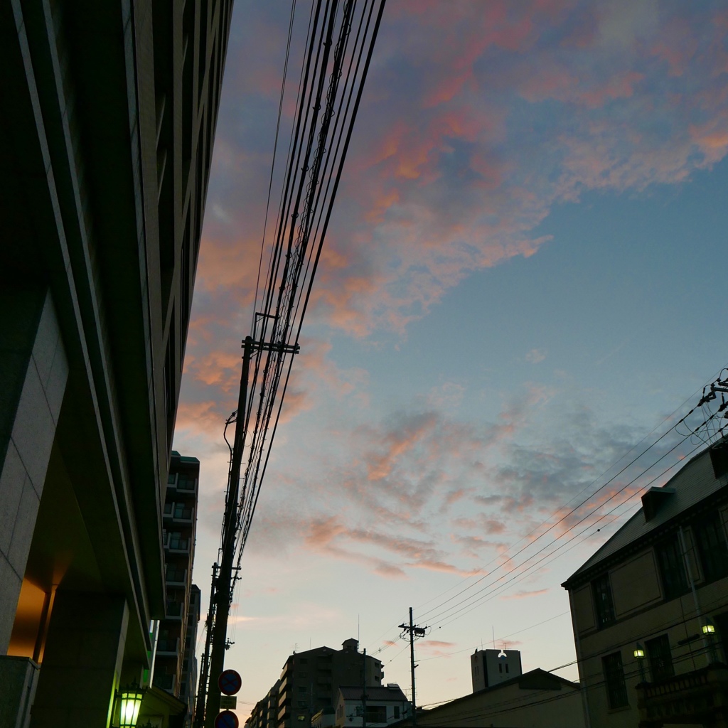 夏の終わりの空