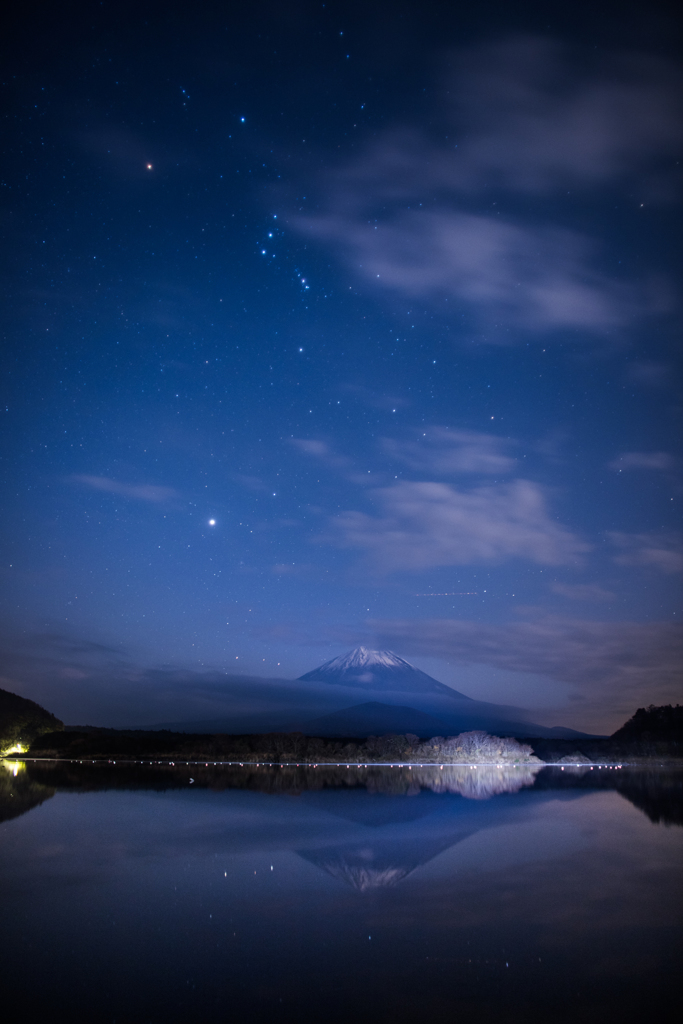 精進湖