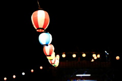 祭りの提灯