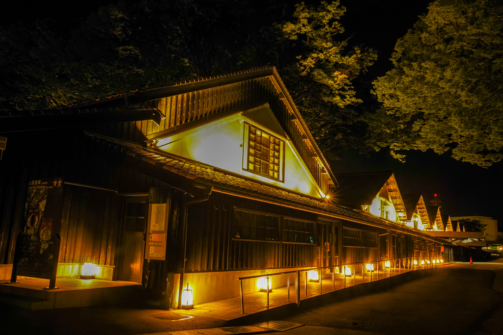 山居倉庫の夜