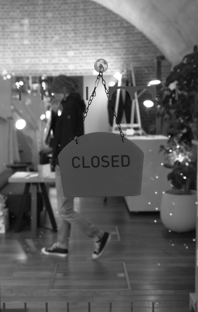 closed@マーチエキュート