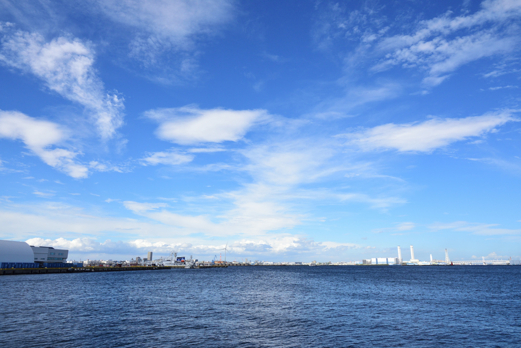 横浜港