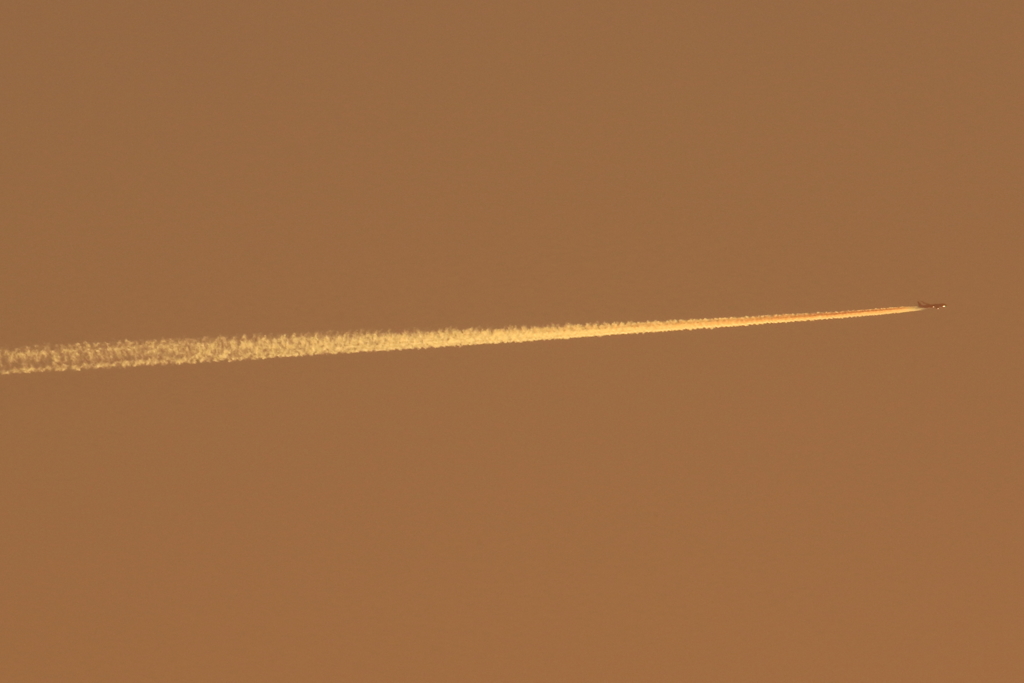 飛行機雲　６