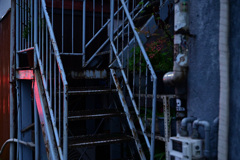 路地裏　階段